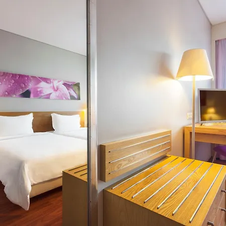 Hf Fenix Garden Hotell 3*