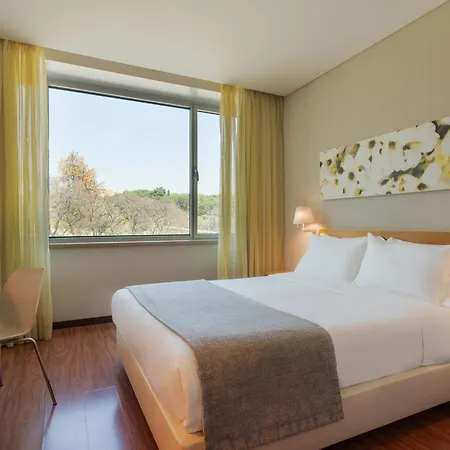 Hf Fenix Garden Hotell 3*