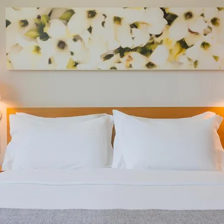 Hotell Hf Fenix Garden 3*