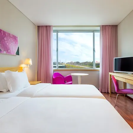 Hf Fenix Garden Hotell 3*