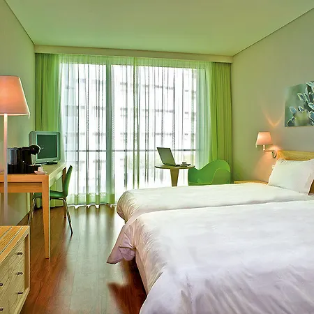 Hf Fenix Garden Hotell