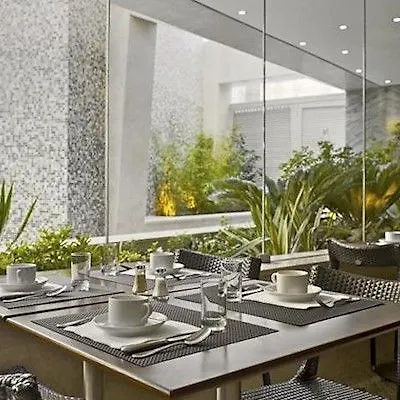 Hotell Hf Fenix Garden