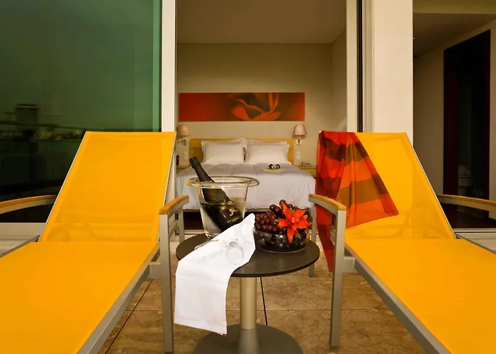 Hf Fenix Garden Hotel