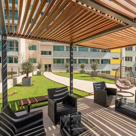 Hf Fenix Garden فندق